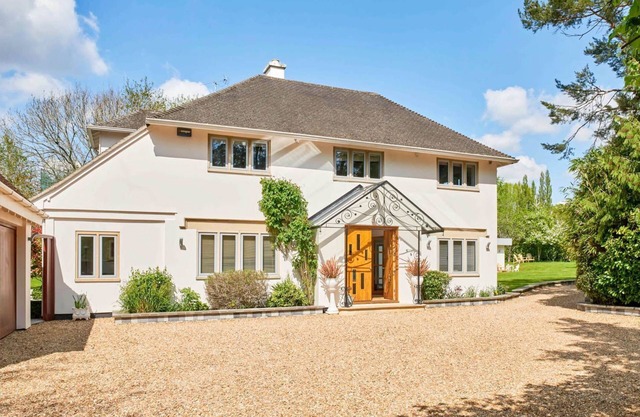 Clarendon House - Nine Bedroom Villa, Sleeps 24