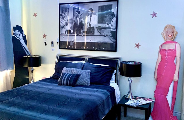 Classic & Charming Downtown Loft