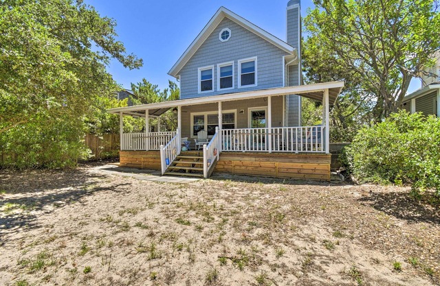 Classic Chesapeake Beachside Cottage w/Porch!