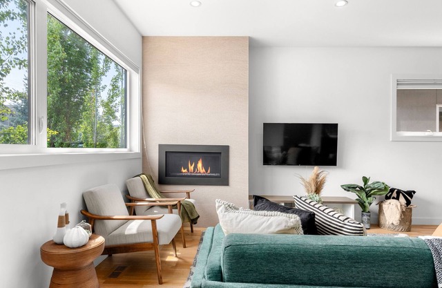 Classy & modern townhouse in the heart of Calgary.