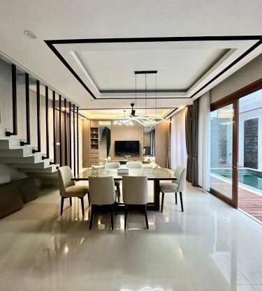 Classy new 5 BR villa in Kuta