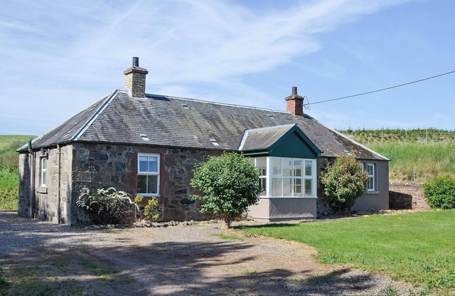 Clayhills Cottage - UK5833