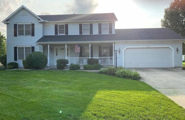 Clean newly updated 4 bedroom in quiet Granger