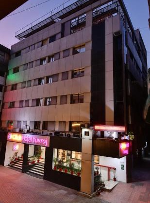 Click Hotel Yuvraj