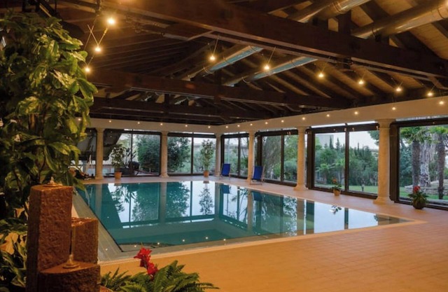 CLOISTER IT. LUX FINCA IN EBRO DELTA