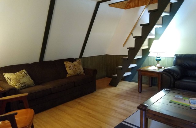 Close to dunes entrance, arcades, mini golf, go karts, restuarants and shopping