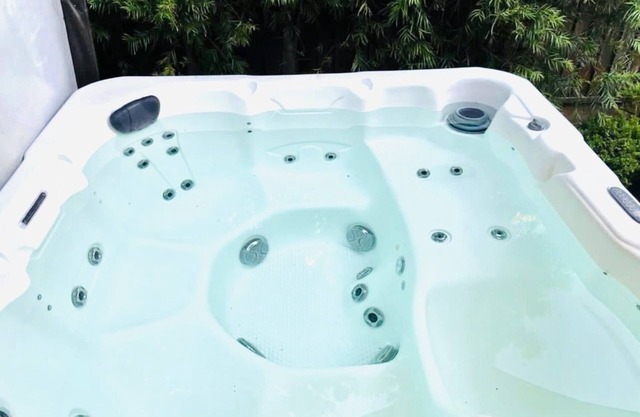 Close to Napa, Sonoma, sleeps 18