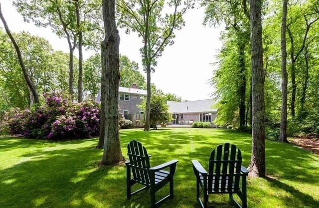 Close to several area beaches. Hot tub. Beach pass provided. RPMS095