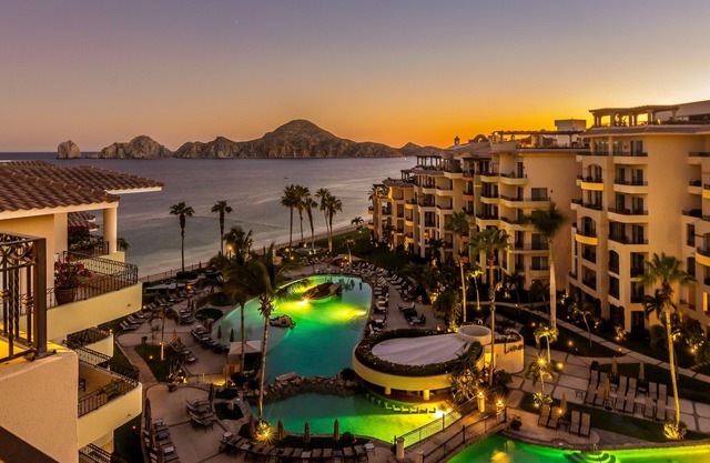 Closest 2 bedroom to Ocean! Overlooking Pool! PickelBall at Resort!