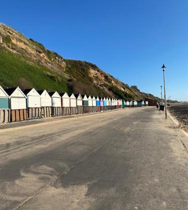Coastal Charm and Tranquility in our Studio Guest House