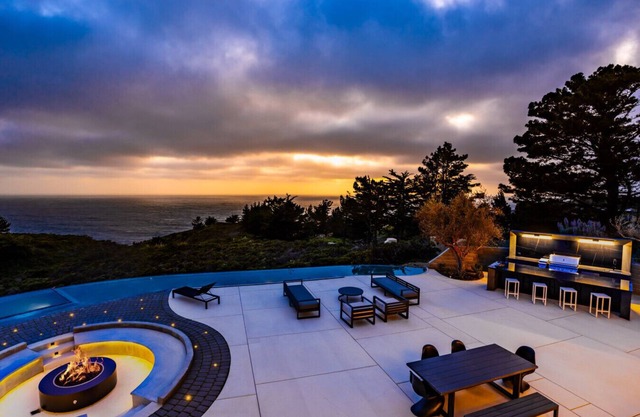 Coastal Elegance | Hot Tub + Forever Views
