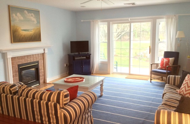 Coastal Maine Fairway Cottage-near beaches, restaurants, golf, hiking, and more!