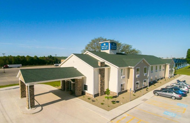 Cobblestone Inn & Suites - Corry