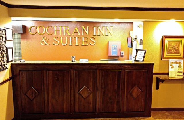 Cochran Inn & Suites