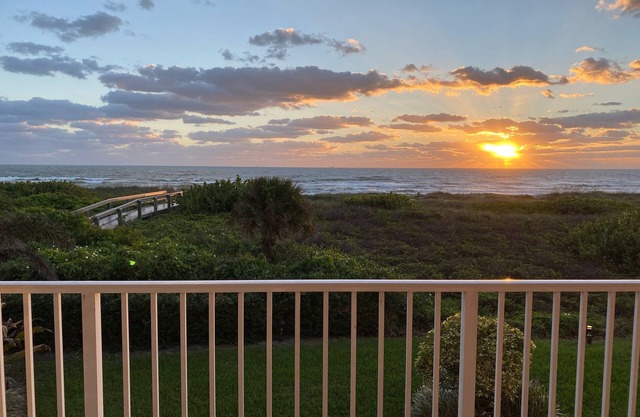 Cocoa Beach FL. - Ocean Front Beach Condo with Spectacular View.
