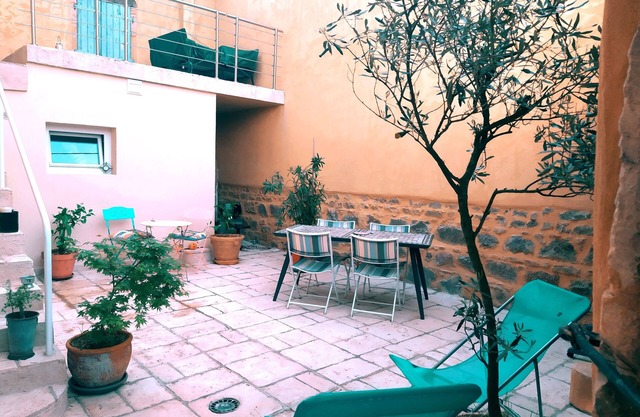 Color house Beaujolais