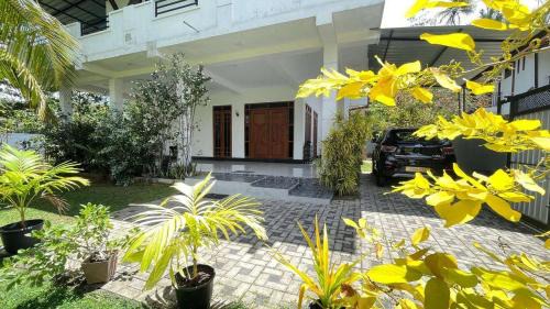 Colombo Airport Field View Villa