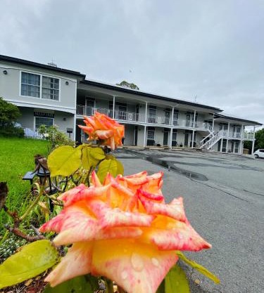 Colonial Lodge Motor Inn