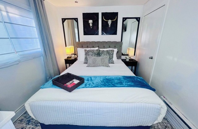 COLORADO GUEST HOUSE CLOSE TO RED ROCKS, MOUNTAINS, & MINUTES FROM DENVER CITY