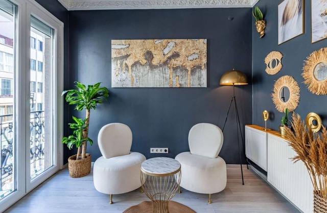 Colorful Breezy Apartment Close Trendy Attractions in the Heart of Nisantasi