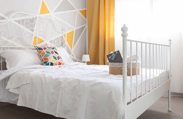 COLORS Apartment in the Bohemian quarter