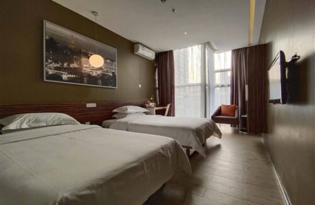 Colour Inn Shenzhen Dongmen Branch
