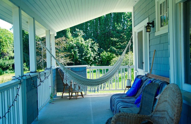 Come Stay On The Farm In Our Lovingly Restored 1909 Arts And Crafts Farmhouse