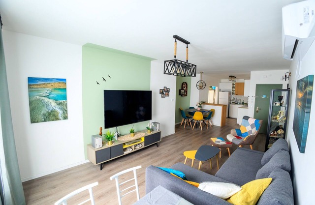 Comfort 3 bedroom Apt. by Soroka Medical Center
