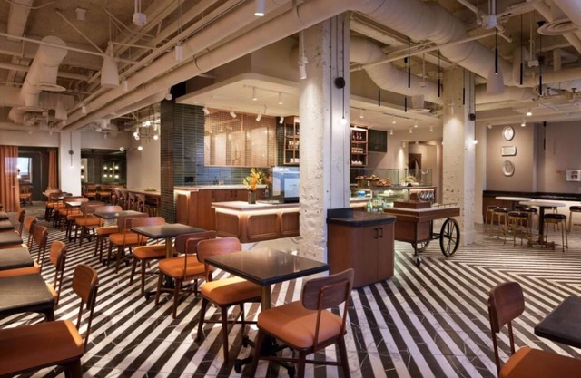 Comfort and Convenience! Pet-friendly, City View, Explore Aquarium of Bay!