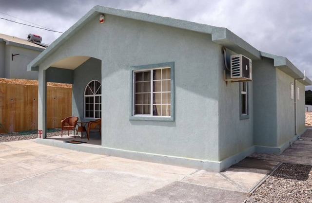 Comfort @ArecaHomes ~ Beach Access~ Pool~WaterPark