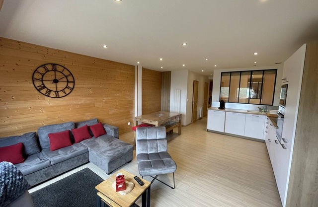 Comfortable T3 apartment with 2 bedrooms, parking, near slopes