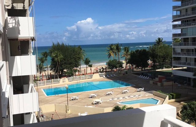 Comfort in the Caribbean. Beach Front One bedroom Apt . sleeps 5