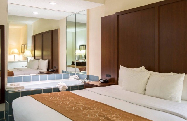 Comfort Suites Cumming-Atlanta near Northside Hospital Forsyth