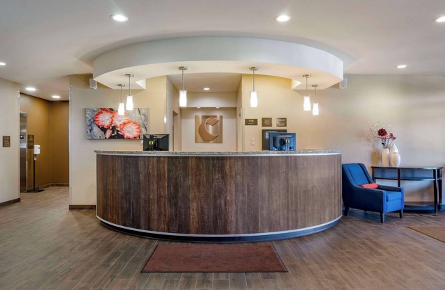 Comfort Suites Helena Airport