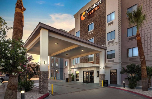 Comfort Suites
