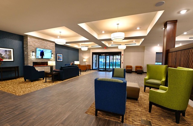 Comfort Suites