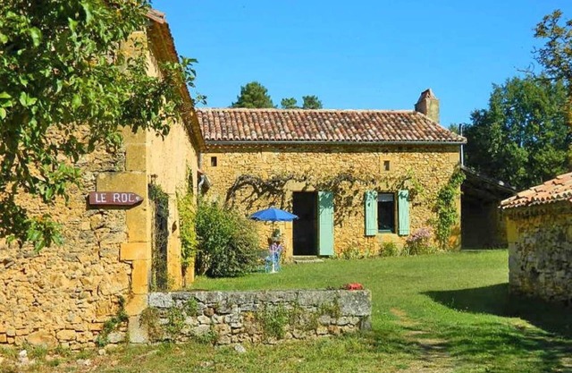 Comfortable holiday home with garden