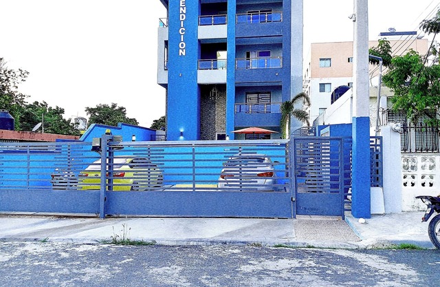 Comfortable and luxurious apartment with swimming pool, 3 minutes from jumbo supermarket.