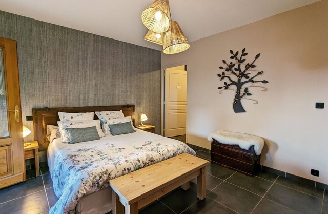 Comfortable room with Wi-Fi, parking and wellness area included