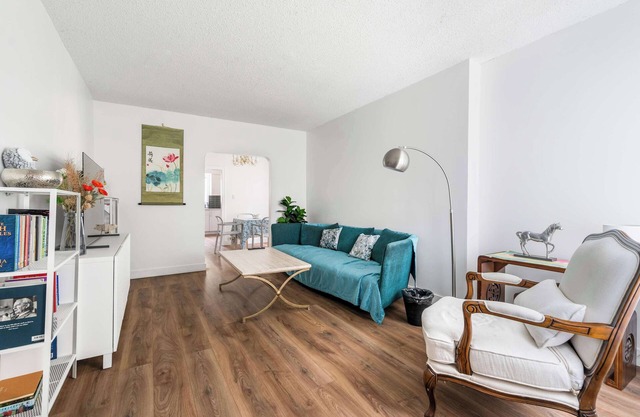 Comfortable 5B2B Family Home in Vancouver