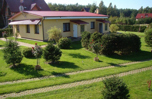 Comfortable and cozy apartment by the sea for 4 people.