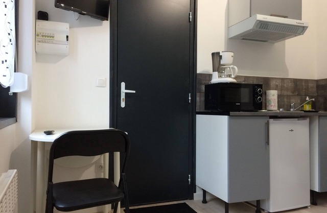 Comfortable and practical studio