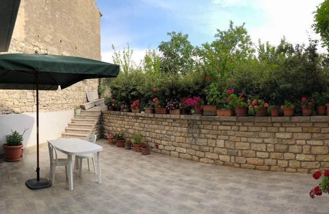 Comfortable apartment in the center of the village with a magnificent garden for relaxation