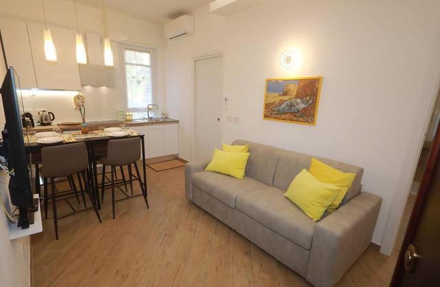 Comfortable apartment in the center of Arenzano, a few steps from the sea