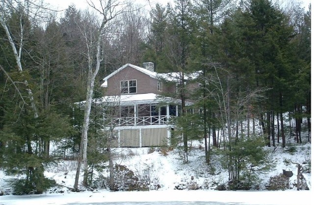 Comfortable Cabin On Pond Near Ski Areas Sunapee And Ragged, Golf 5 minutes away