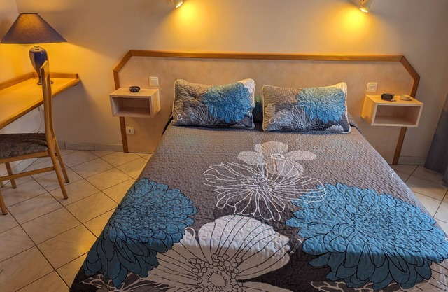 Comfortable 3-Star Apartment with South-Facing Terrace, Near Spa and Casino