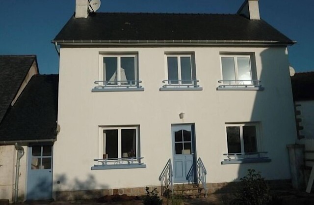 Comfortable house with enclosed garden, 4 people, 15 minutes walk from the beach