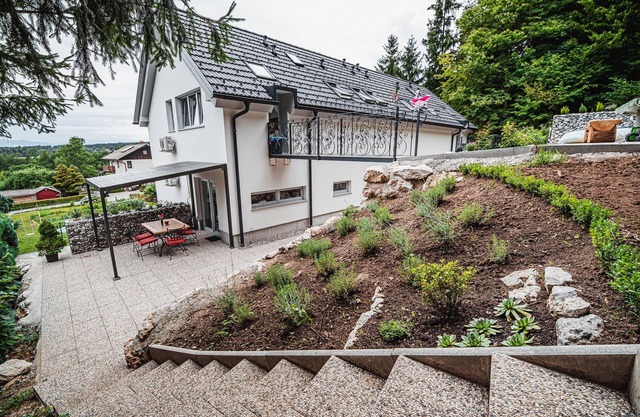 Comfortable two bedroom apartment Rozalija