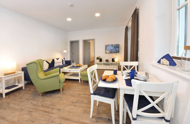 Comfortable vacation apartment with sea view and terrace in the Blue House in Ralswiek