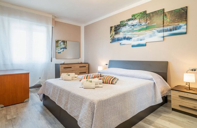 Comfy Apartment x4 - w/Terrace & Private Parking
